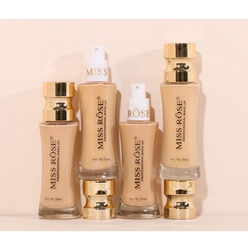 Maquillage du visage longue tenue sans bavure. Fond de teint correcteur naturel et transparent, léger et hydratant_voghion.com