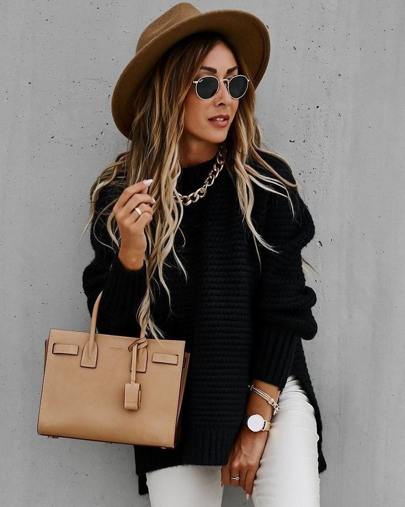 Maglione lavorato a maglia con spacco laterale a mano, tinta unita, collo alto a metà, nuovo inverno 2024 da donna_voghion.com