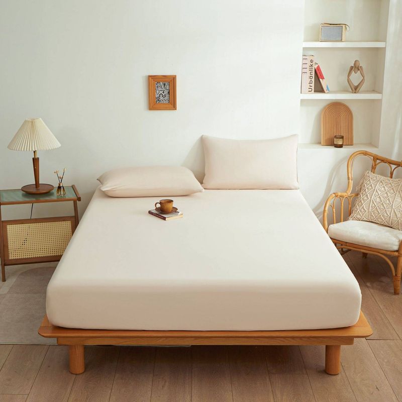 Parure de lit trois pièces : drap-housse, couvre-lit et taie d'oreiller. Protège-matelas Simmons neuf (2023), housse de matelas en soie de lait en gros._voghion.com