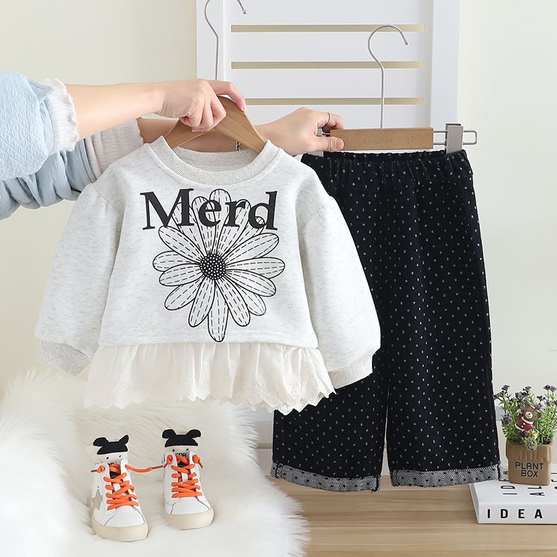 Kinderkleidung für Mädchen, Frühlings- und Herbstanzug, neue Frühlingskleidung für Kinder, Cartoon-Buchstabenrock, Pullover, gerade Hose, zweiteiliger Anzug_voghion.com