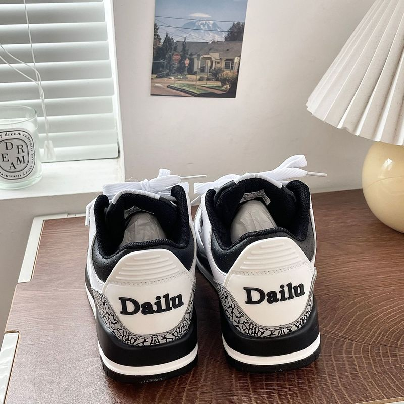 Instagram Style Student Party Air Cushion Board 2024 New Couple Casual Small White Ulzzang Trendy Niche Sports Shoes_voghion.com