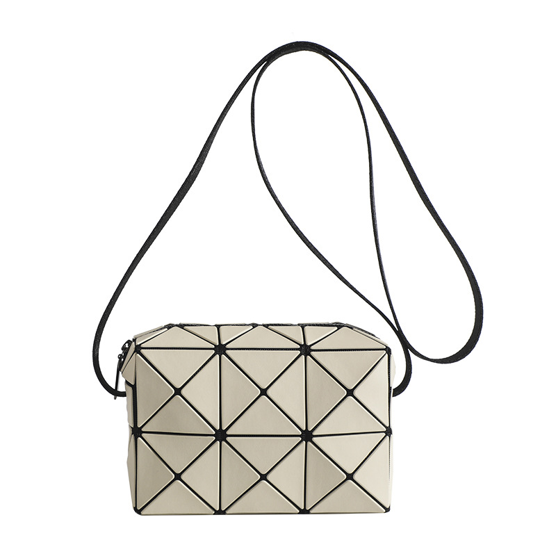 2024 Lingge Cupid Mini Geometry Square Box Pillow Small and Versatile One Shoulder Crossbody Women's Bag_voghion.com