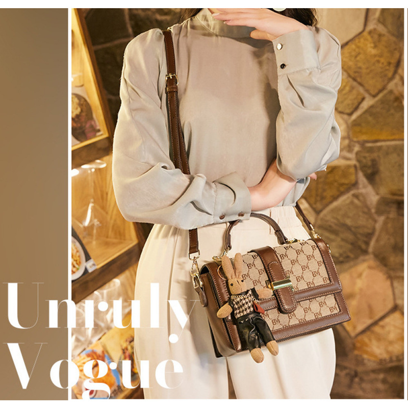 2023 Nieuwe Hot Selling Hoogwaardige Retro Keten Kleine Vierkante Tas Ontworpen door Vrouwelijke Minderheid voor Veelzijdige Skew Straddle Bag_voghion.com