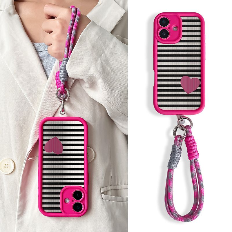 Étui de téléphone avec dragonne et chaîne de poignet pour iPhone 16 Pro Max Plus, motif cœur et rayures, en TPU souple, avec sangle de suspension et coque antichoc_voghion.com