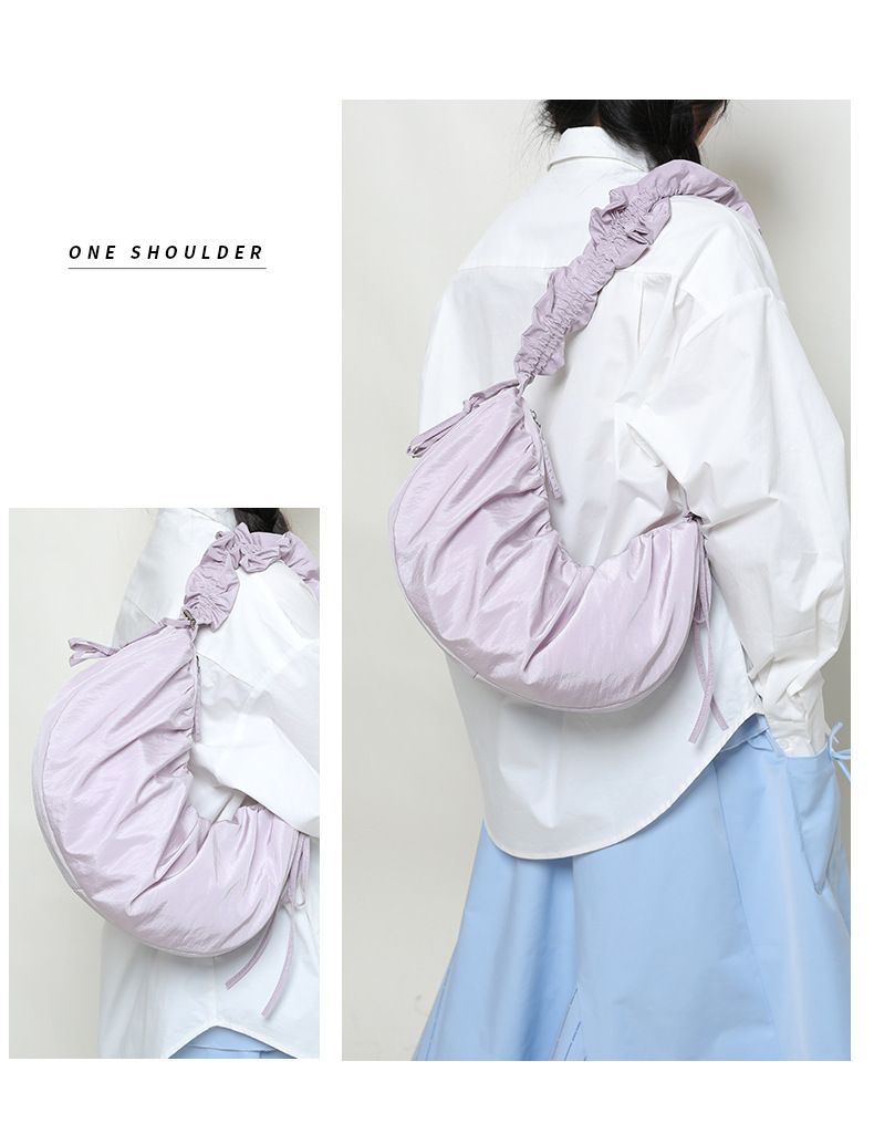 Frühling Koreanische Plissee Handheld Wolke Frische Künstlerische Polyester Knödel Faul Stil Wasserdichte Halbmond Tasche_voghion.com