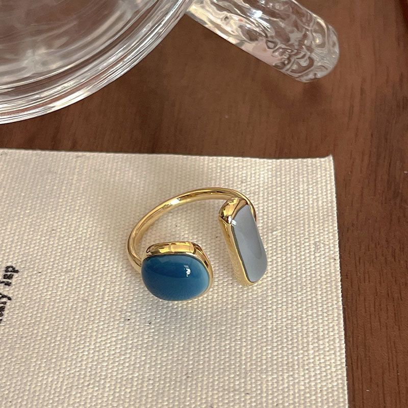Cold And Niche Design Light Luxury Emerald Ring_voghion.com