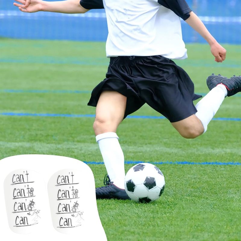 Set sportivo da calcio con parastinchi, calzini da calcio adesivi, calzini lunghi, parastinchi e cinturini_voghion.com