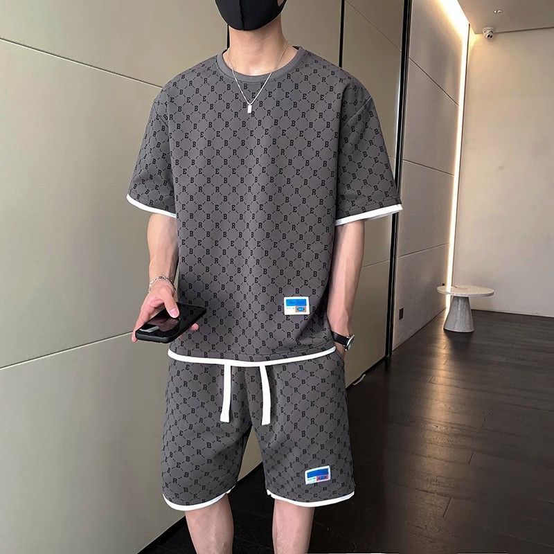 Unschlagbare Qualität Sommer Casual Sport Anzug Trendy, Modisch und Gut Aussehend Set, Gepaart Mit Herren Kurzarm Shorts Zweiteiliges Set_voghion.com