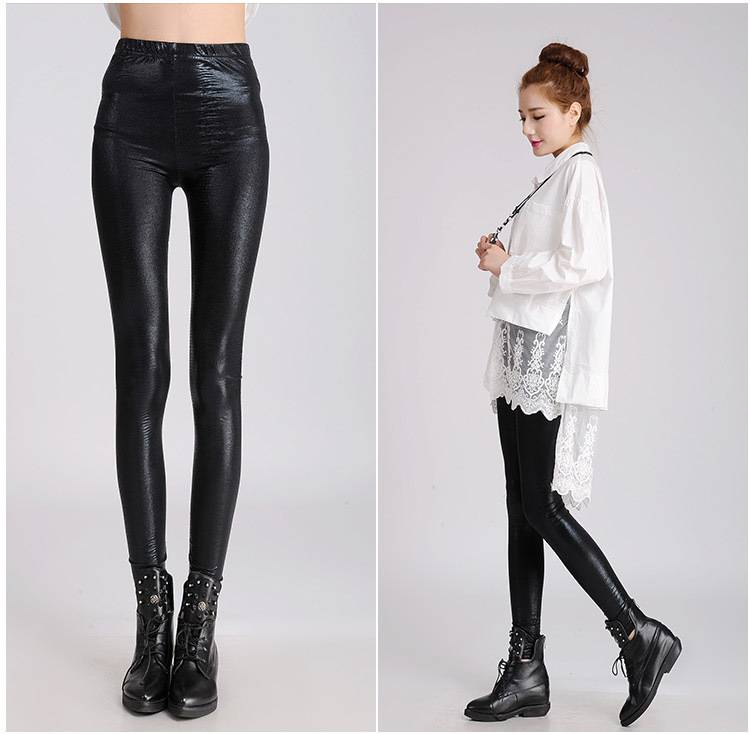 Abbigliamento da donna Primavera e autunno Colore unito Sottile stretto Opaco Pelle di serpente Modello nove punti Leggings pantaloni stretti in pelle_voghion.com