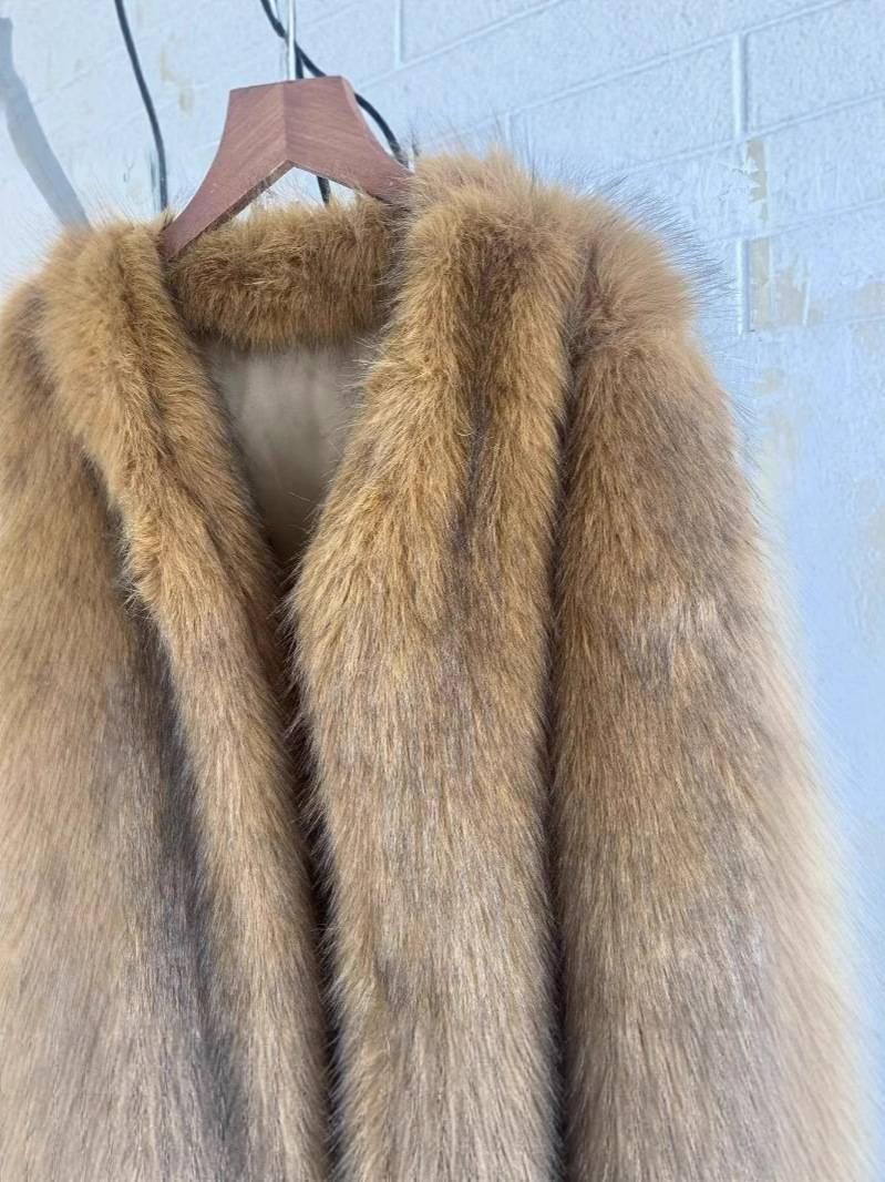 Women's Clothing Winter Faux Fox Fur V-Neck Cardigan With Black Tips – Short Sleeve Elegant Streetwear (Sizes S/M/L)_voghion.com