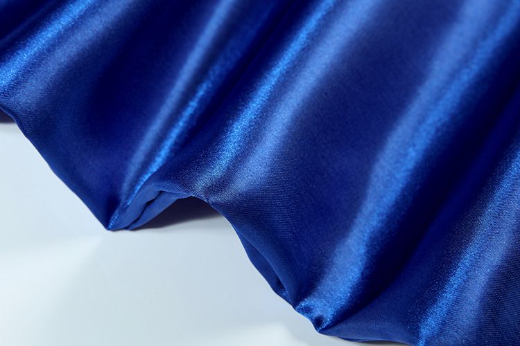Completo casual alla moda in raso da donna - Elegante abito ampio a maniche lunghe per l'uso quotidiano Abbigliamento da donna_voghion.com