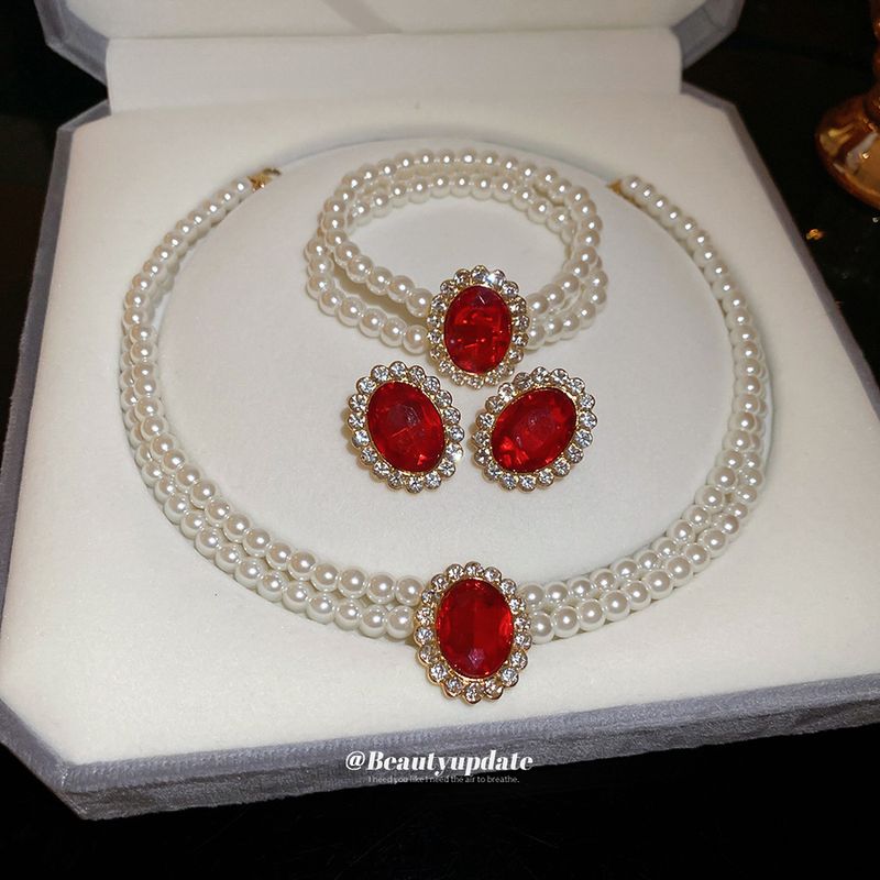 Inlaid Diamond Pearl Oval Pendant Necklace Set Fashion Choker Collarbone Chain Light Luxury High-end Sense Jewelry_voghion.com