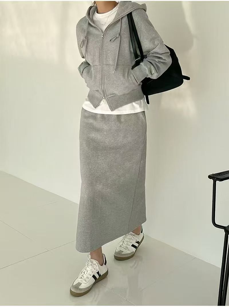 Tuta sportiva casual da donna ActiveGo autunno e inverno, felpa con cappuccio e giacca + gonna a mezza lunghezza snellente a vita alta_voghion.com