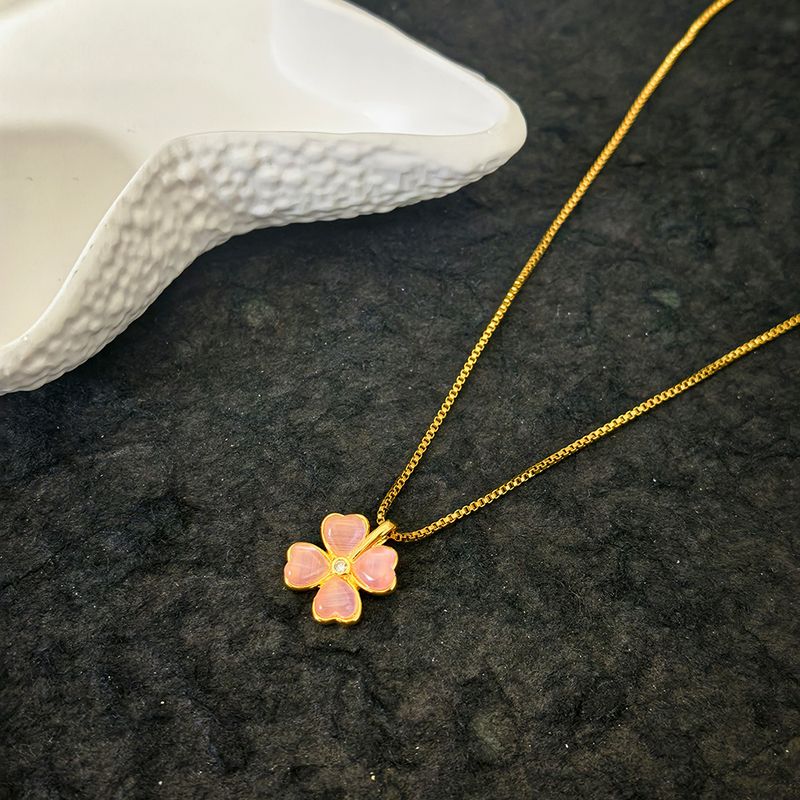 Lucky Four-Leaf Clover Necklace For Women Gold-Plated Cat's Eye Delicate Petal Collarbone Chain Simple Elegant New Style_voghion.com