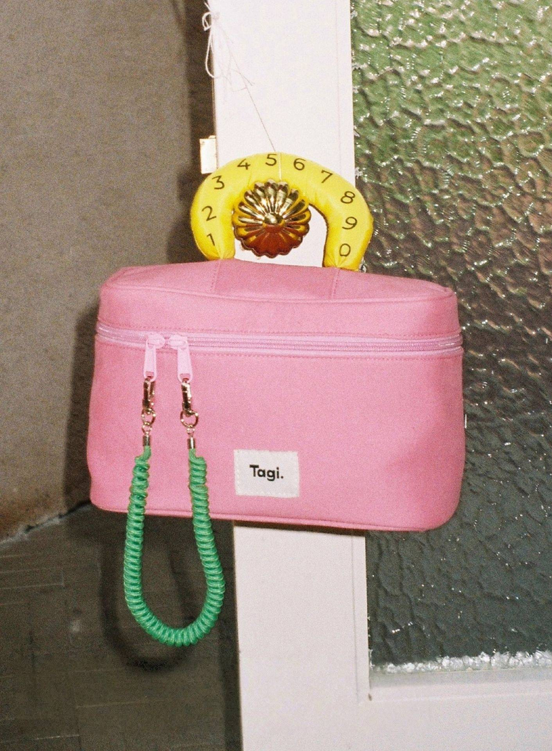 Multilayer Makeup Organizer - Waterproof Hotdog Bag With Color Block Design (Large Capacity, Multiple Compartments, Travel-Friendly Cosmetic Case)_voghion.com