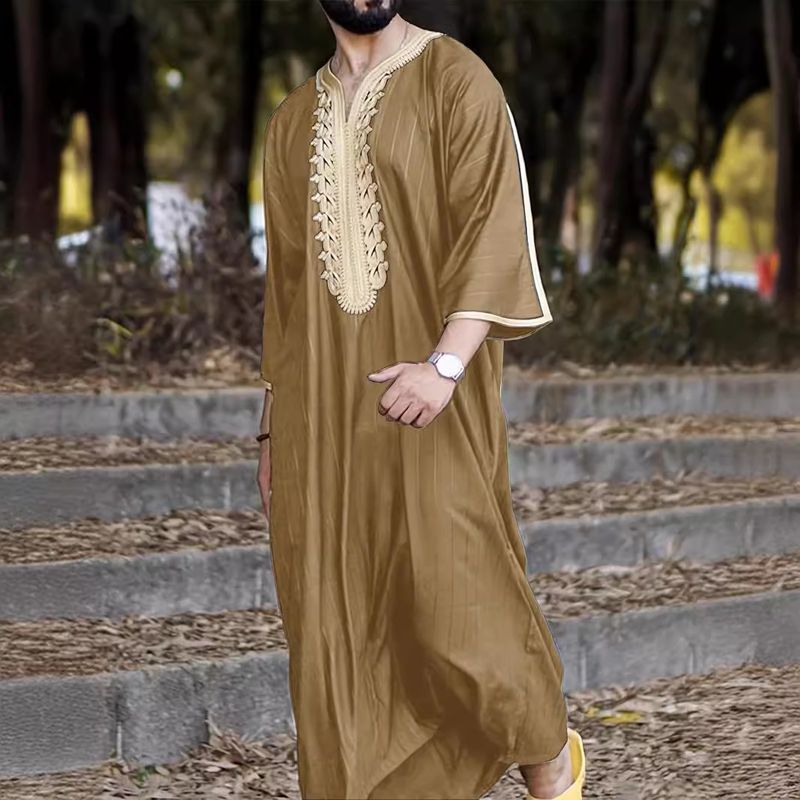 2025 Robe Lose Pullover V-Ausschnitt Kurzarm Bestickte muslimische Herrenbekleidung_voghion.com