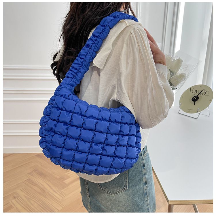Borsa a tracolla elegante da donna con design antirughe, tessuto Oxford leggero, chiusura con cerniera, dimensioni medie per l'uso quotidiano, borsa Macaron Cloud_voghion.com