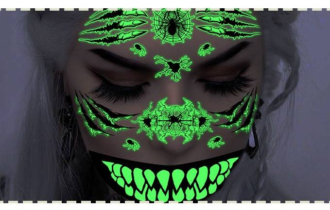 Adesivi per tatuaggi spaventosi di Halloween che si illuminano al buio - Tatuaggi finti impermeabili con ragno e cicatrice 3D per feste in maschera (set da 12 pezzi)_voghion.com