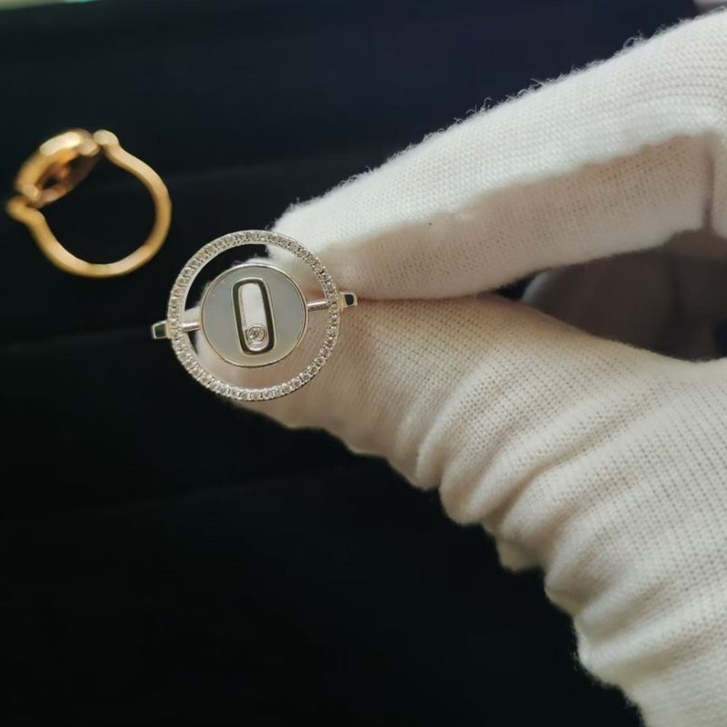 Hochwertiger, modischer, weißer Beimu-Ring von Meisika, weiblicher Persönlichkeitstrend, rosévergoldeter Zeigefinger_voghion.com