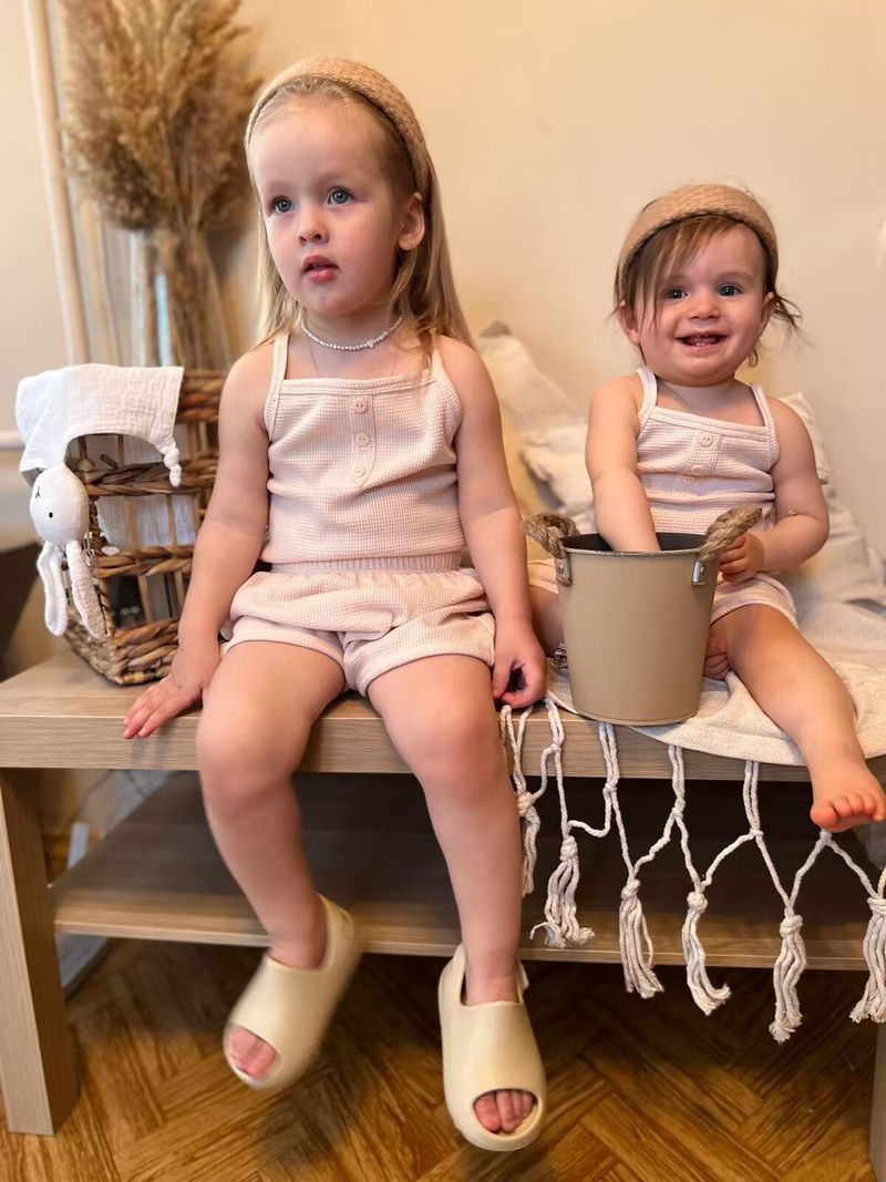 Pijamas de estilo coreano para niños, chaleco para bebé, pantalones cortos para el hogar, ropa informal de punto para niñas_voghion.com