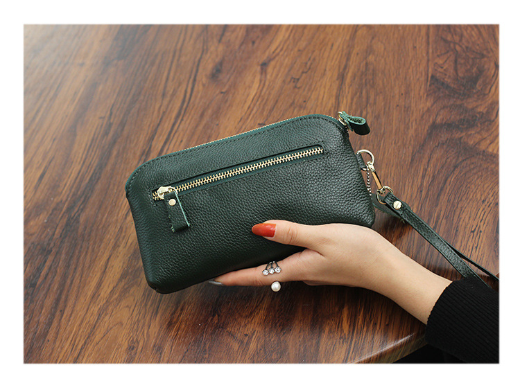 2023 Pochette in pelle con hardware squisito ape europea e americana Pochette da donna casual a grande capacità Portafoglio a mano_voghion.com