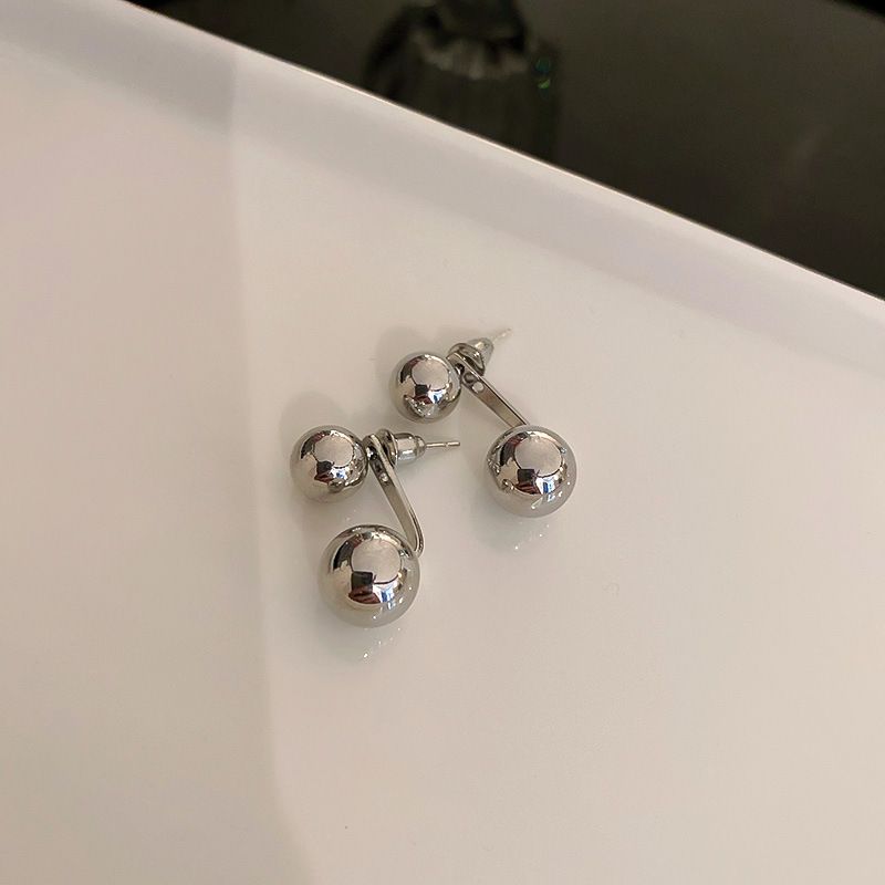 Silver Metal Multi-layer Circle Minimalist Niche Simple Stud Hoop Light Luxury High-end Earrings_voghion.com