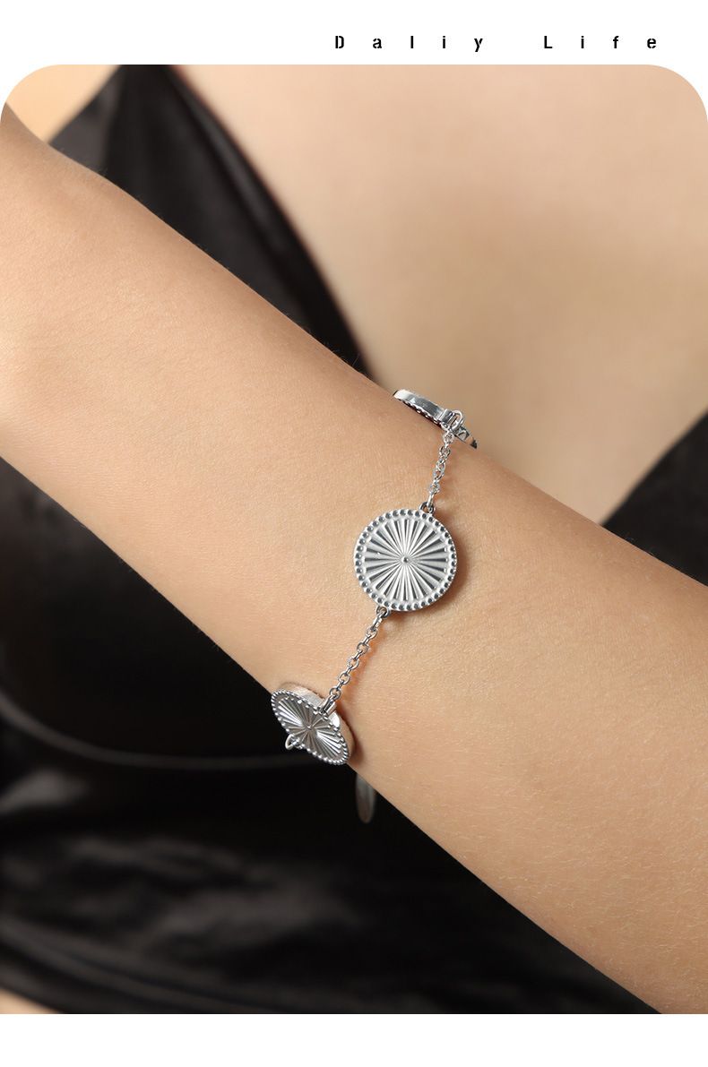 High-end Fashion Versatile Simple Personality Titanium Steel Gold-plated Round Brand Pendant Necklace Bracelet Jewelry_voghion.com