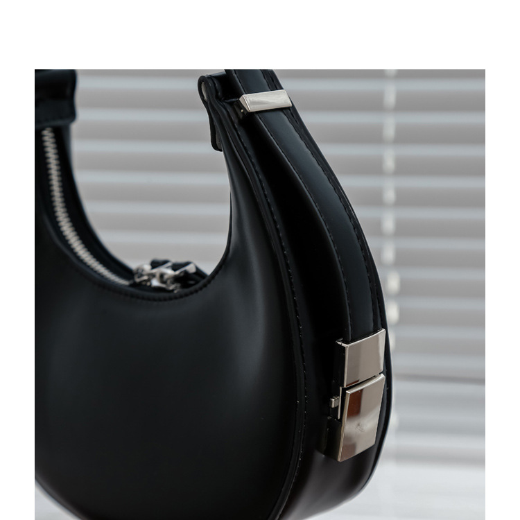 Borsa a tracolla da donna alla moda e personalizzata a mezzaluna estiva stile scuro 2024 dal design di nicchia coreano sotto le ascelle_voghion.com