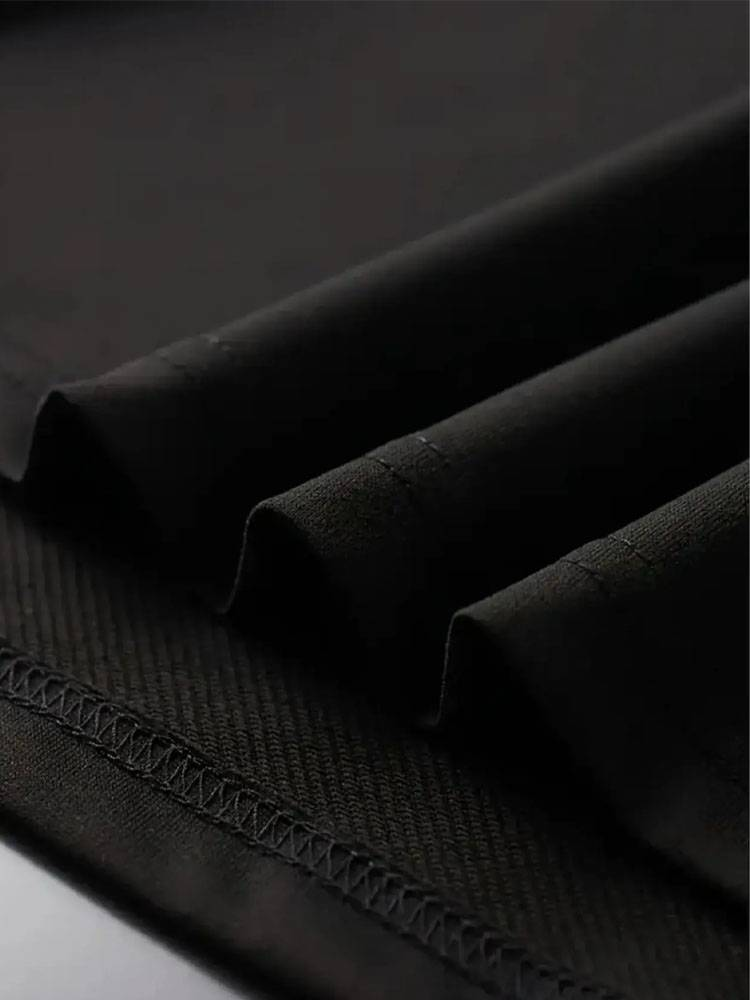 Camiseta 100% algodão 240g com estampa gráfica de retrato e letras, casual e moderna, levemente elástica, respirável e durável, para todas as estações_voghion.com