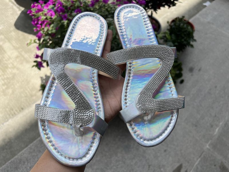 Women's large size rhinestone sandals new Z-shaped summer flat leisure_voghion.com