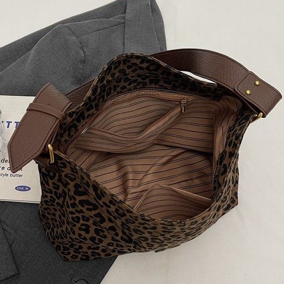 Leopard Print Mommy 2024 Autumn Winter Large Capacity Commuter Crossbody Canvas Tote Casual Single Shoulder Women's Bag_voghion.com