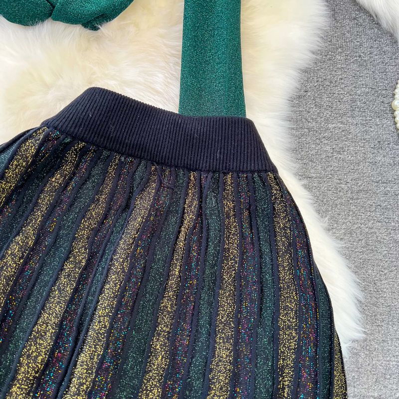 Damenbekleidung, modischer Anzug, halber Rollkragen, Netzstoff, schmale Passform, Strickpullover, Oberteil, zweiteiliger Anzug, hohe Taille, A-Linie, glänzender Seidenrock_voghion.com