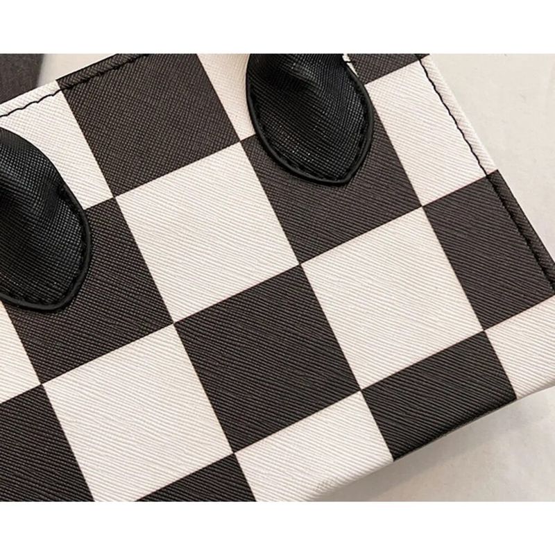 Az idei népszerű női 2024-es nyári új, kis négyzet alakú, divatos és egyszerű keresztpántos táska, kontrasztos kockás mintával._voghion.com