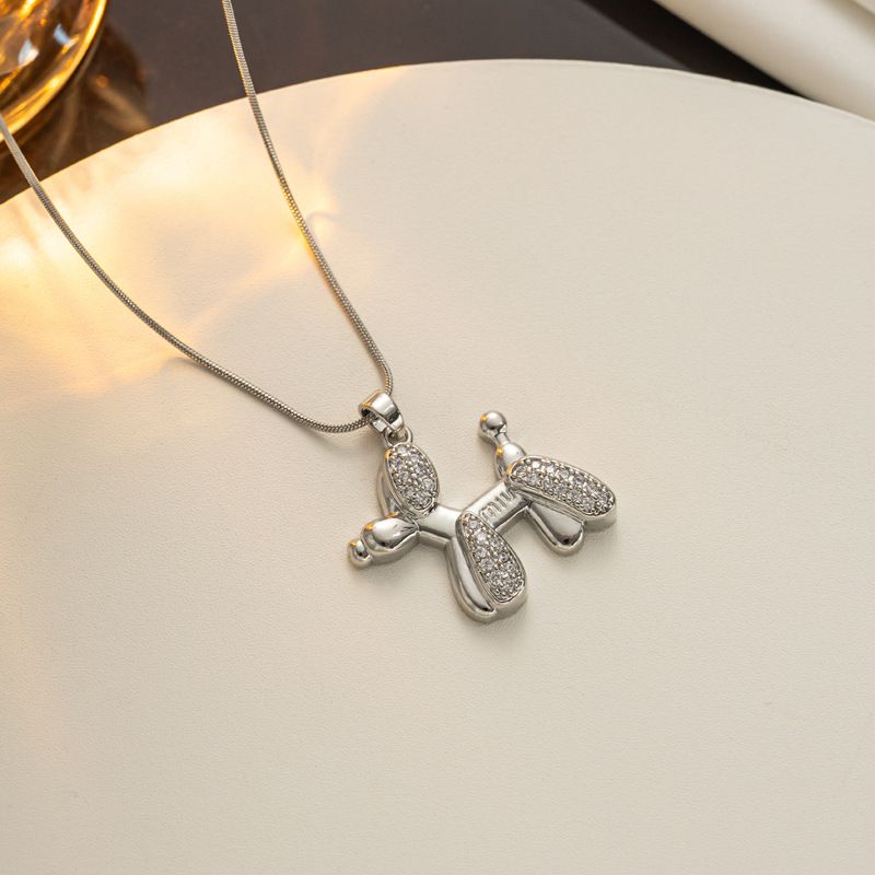 Nuevo collar para mujer, edición coreana, conjunto sencillo con circonita, acero de titanio, bonito colgante de perro con globo, collar versátil_voghion.com