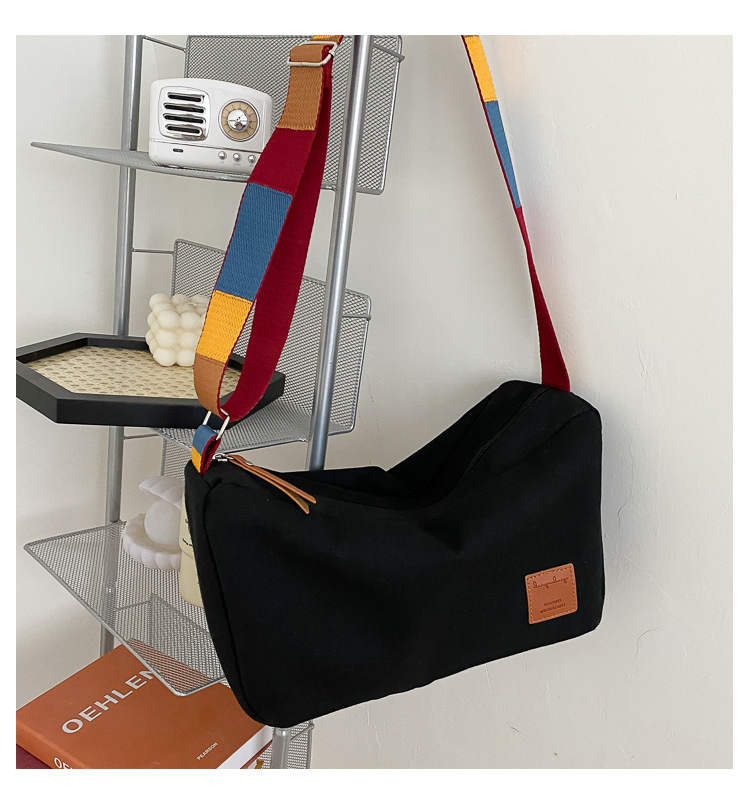 Nieuwe Canvas Schoudertas Grote Capaciteit Vrouwen Messenger Bag Vrouwelijke Crossbody Tassen Gekleurde Bandjes Retro Handtas voor Student_voghion.com