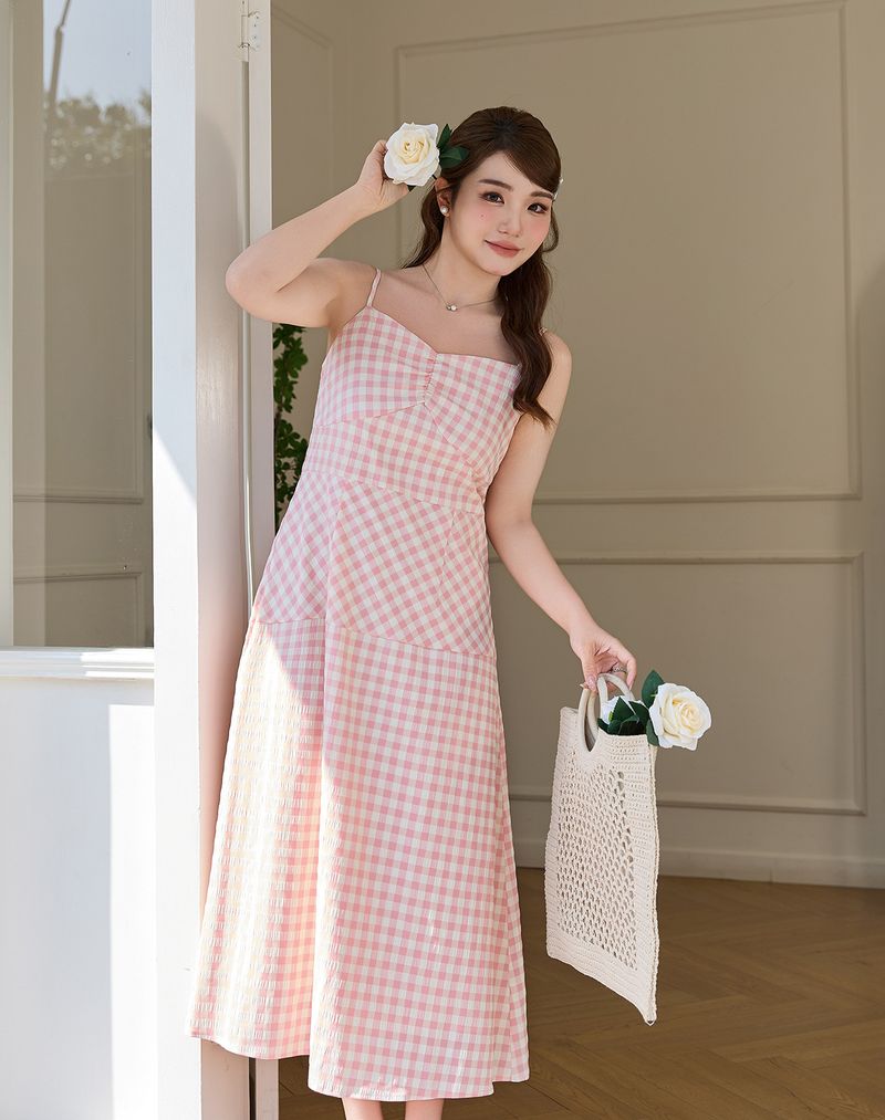 Plus Size Wrap Dress With Ruffles Plaid Print High Waist Slimming Spaghetti Strap Dress For Curvy Women Chic A-Line Dress_voghion.com