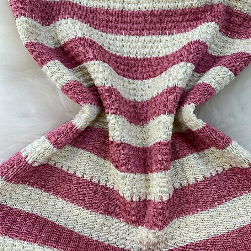 Abito da donna a righe in maglia con bretelle, gonna lunga per le vacanze, snellente per il temperamento e per i fianchi_voghion.com