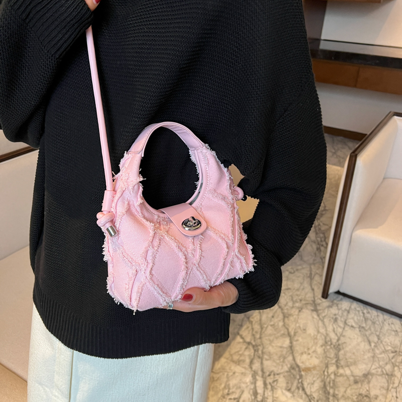LEFTSIDE Weiche Stoff Trend Kleine Schulter Umhängetaschen für Frauen Hobo 2022 Luxus Marke Designer Frauen Handtaschen Kawaii Totes_voghion.com