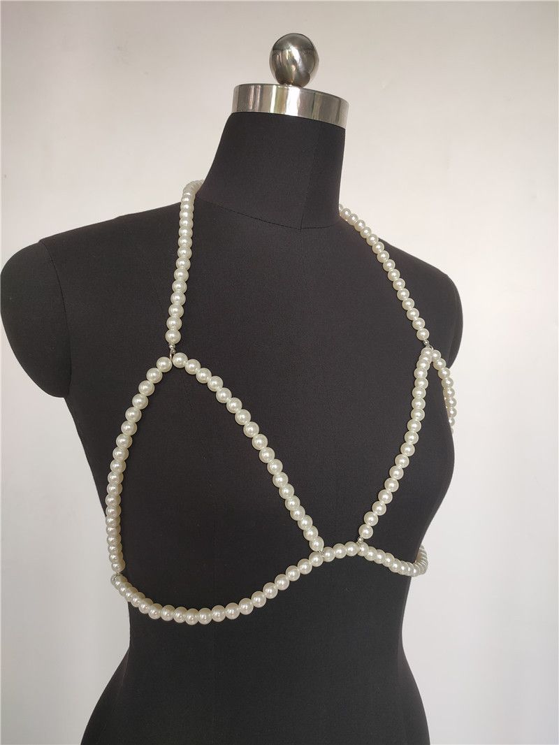 Abbigliamento per collana con gilet, grande perla, atmosfera semplice da discoteca_voghion.com