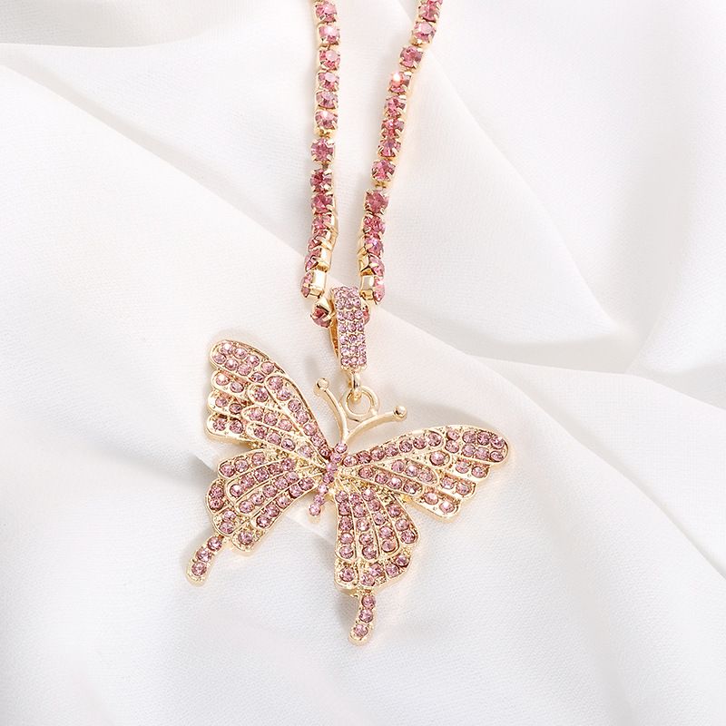 Fashion Simple Inlaid Rhinestone Butterfly Pendant Alloy Necklace_voghion.com
