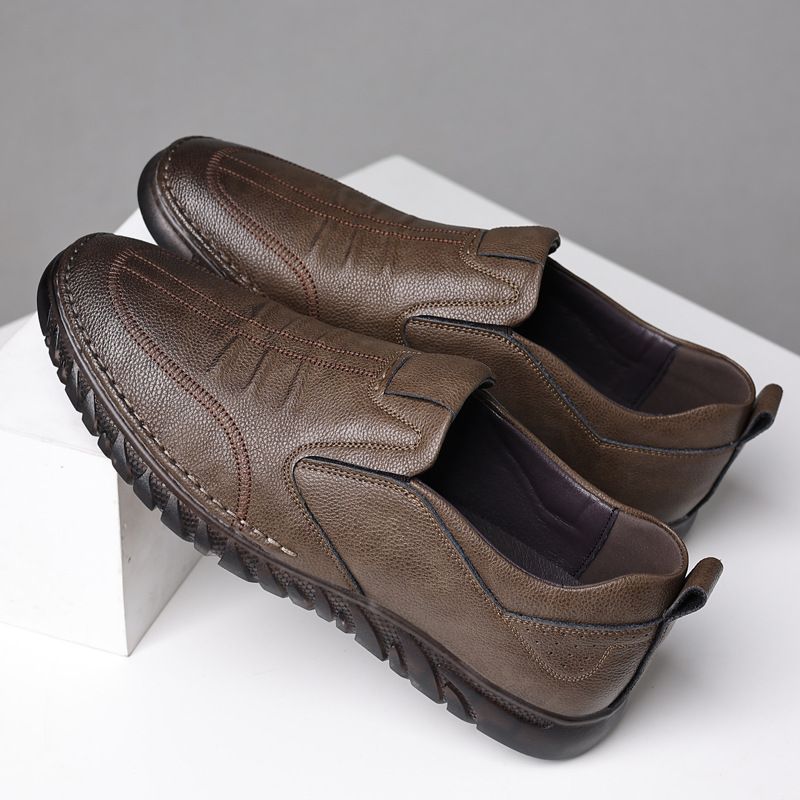 Erste Schicht Rindsleder Sommer Casual Echte Sohle Weiche Oberfläche Einzelne Herren Lederschuhe_voghion.com