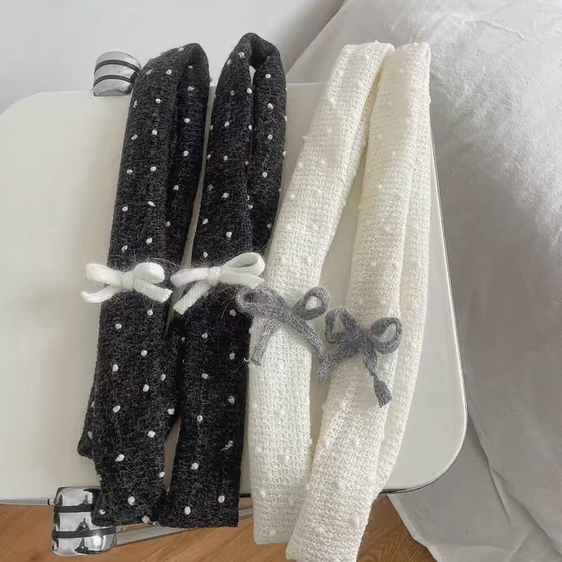Sezione sottile del fiocco di nastro della versione coreana della ragazza decorata con una sciarpa lunga, morbida, calda e versatile_voghion.com