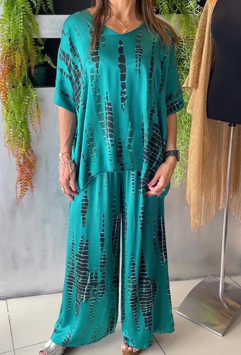 Completo da donna casual estivo vintage con scollo a V, manica corta e pantaloni a gamba larga, due pezzi, comodi abiti_voghion.com