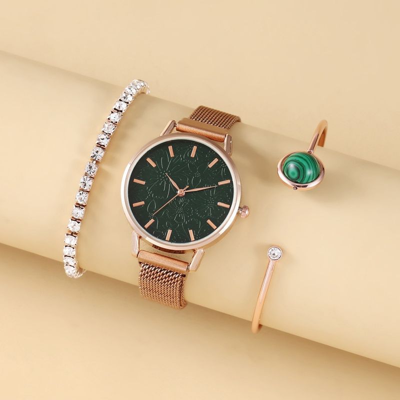 Women's Watches New Simple Embossed Dial Fashion Three Piece Gift Box Set Ladies Commuting All Match Quartz Watch_voghion.com