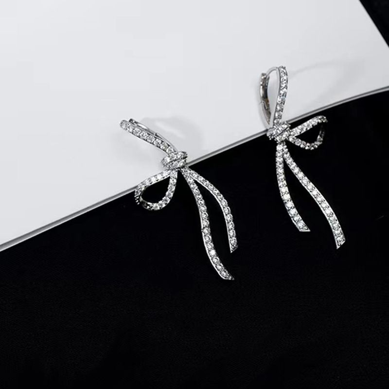 Full Diamond Bowknot Long Style High-end Sense Non-pierced Clips Light Luxury Temperament Ear Buckles Niche Round Face_voghion.com