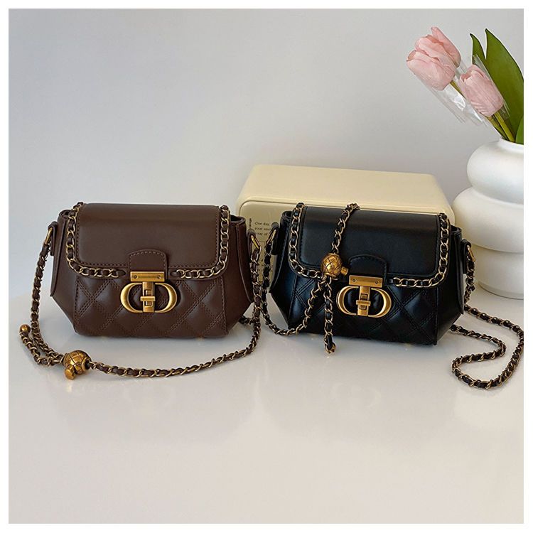 High end handbag women in autumn and winter 2024, new niche design, single shoulder crossbody for women, diamond grid_voghion.com