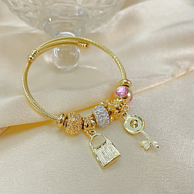Fabrik Direktverkauf Mode Temperament Schloss Schlüssel Zirkon Armband Schmuck Nische vielseitig Liebe Armband weiblichen Schmuck_voghion.com