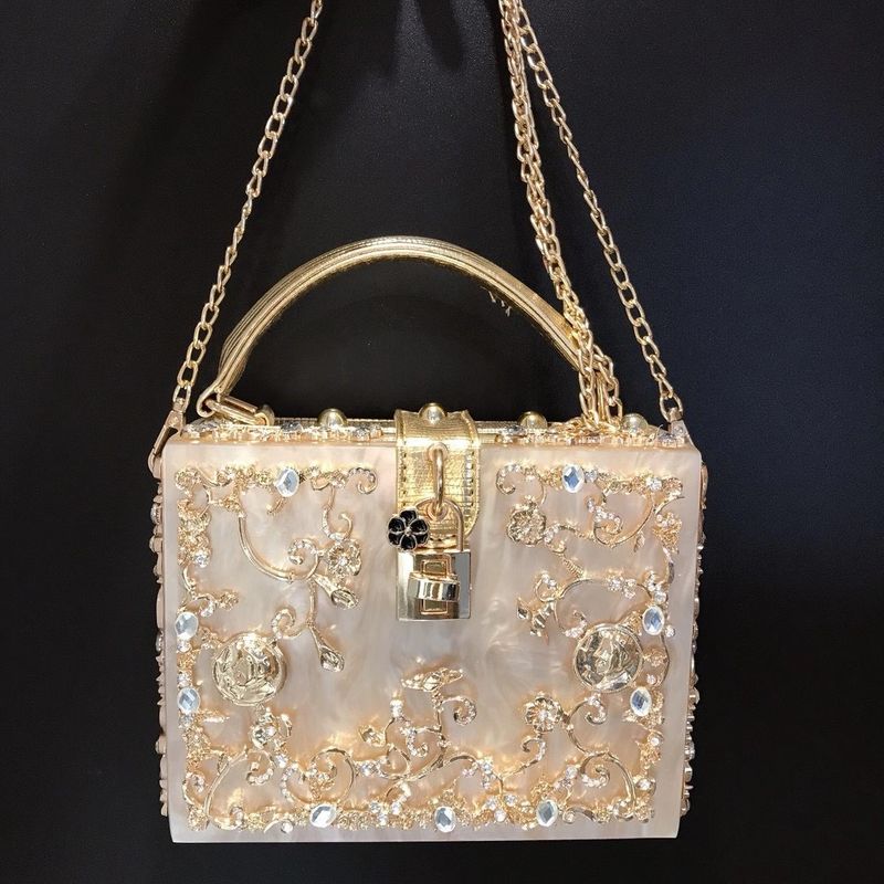 Borse da sera quadrate vuote con fiore arilico in oro bianco nero_voghion.com