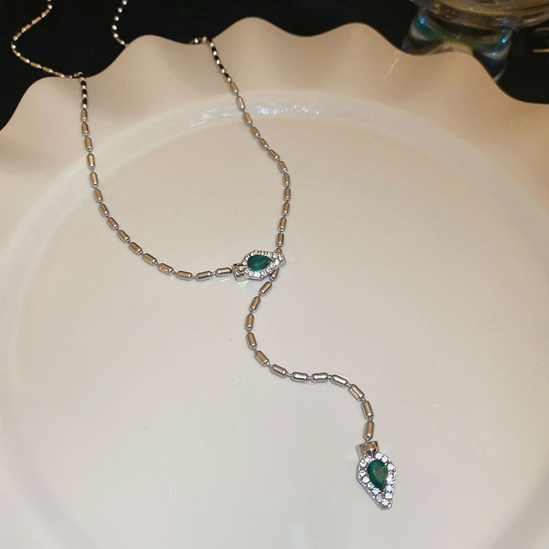 Minimalist Zircon Snake Shaped Necklace For Women, With A Light Luxury High-end Feel, Collarbone Chain, Fashionable,_voghion.com