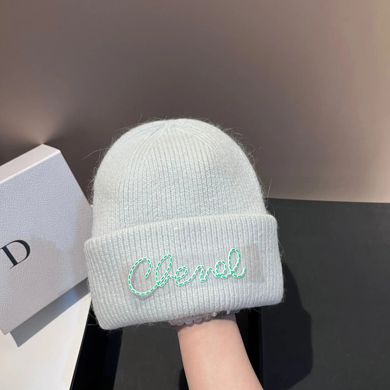 Autumn and winter small fragrance rabbit fur knitted hat Russian thickened warm ear protection double-fold woolen hat soft glutinous pullover hat
_voghion.com